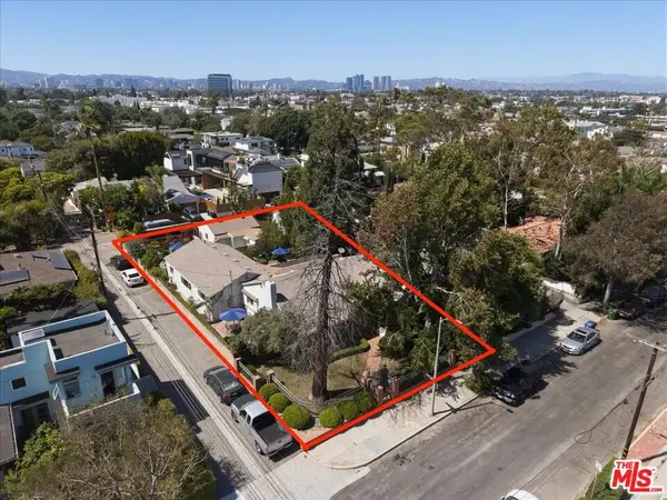11359 Biona Drive, Los Angeles, CA 90066
