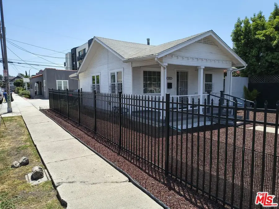 2402 Carmona Avenue, Los Angeles, CA 90016 - #2