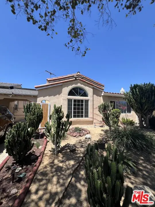 1271 W 81st Street, Los Angeles, CA 90044 - #2