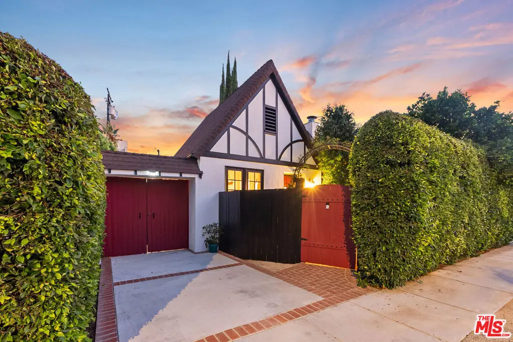 8818 Rosewood Avenue, West Hollywood, CA 90048 - #1