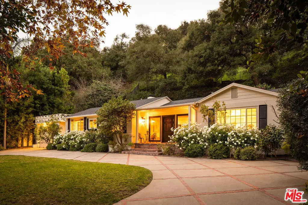2533 Benedict Canyon Drive, Beverly Hills, CA 90210 - #1