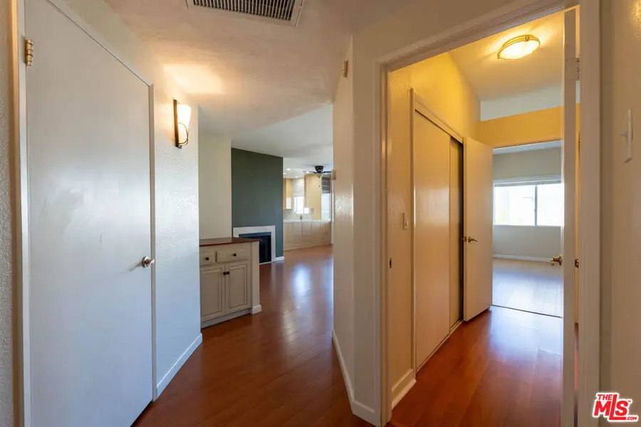 5135 Zelzah Avenue #305, Encino, CA 91316 - #2