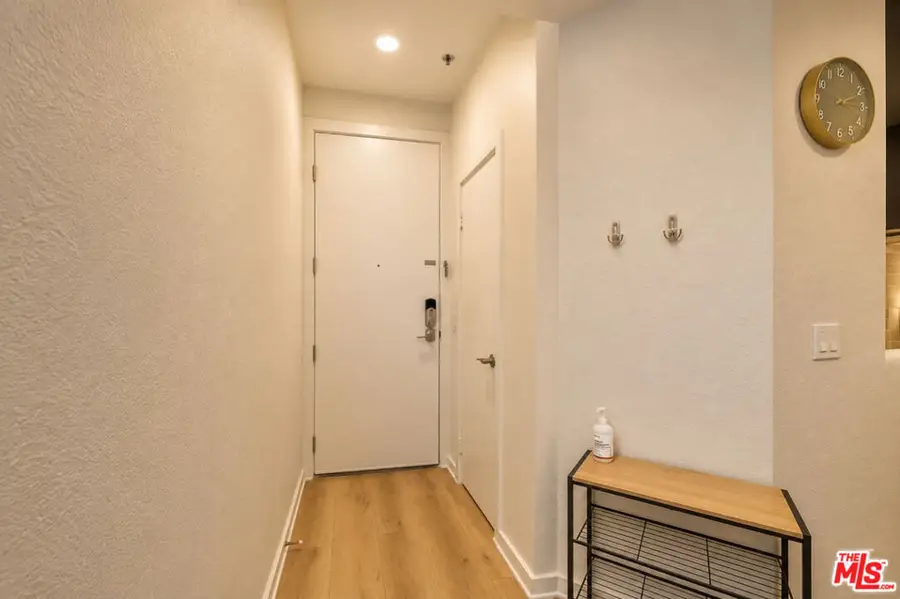 585 N Rossmore Avenue #209, Los Angeles, CA 90004 - #3