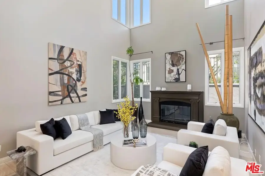 16694 Calle Arbolada, Pacific Palisades, CA 90272 - #3