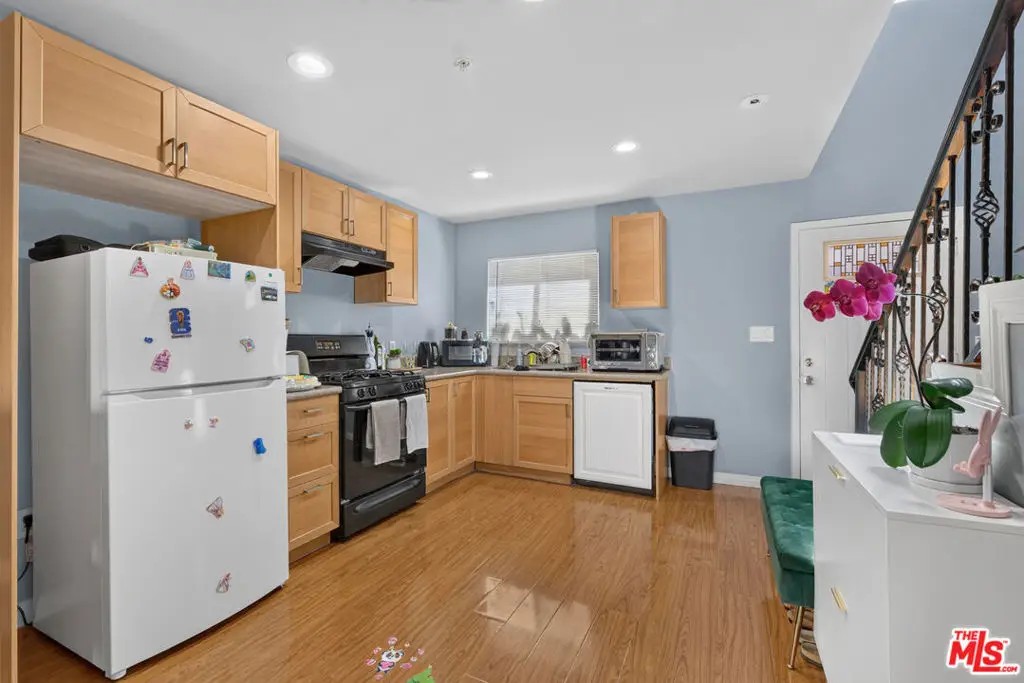 14618 Gilmore Street #4, Van Nuys, CA 91411 - #1