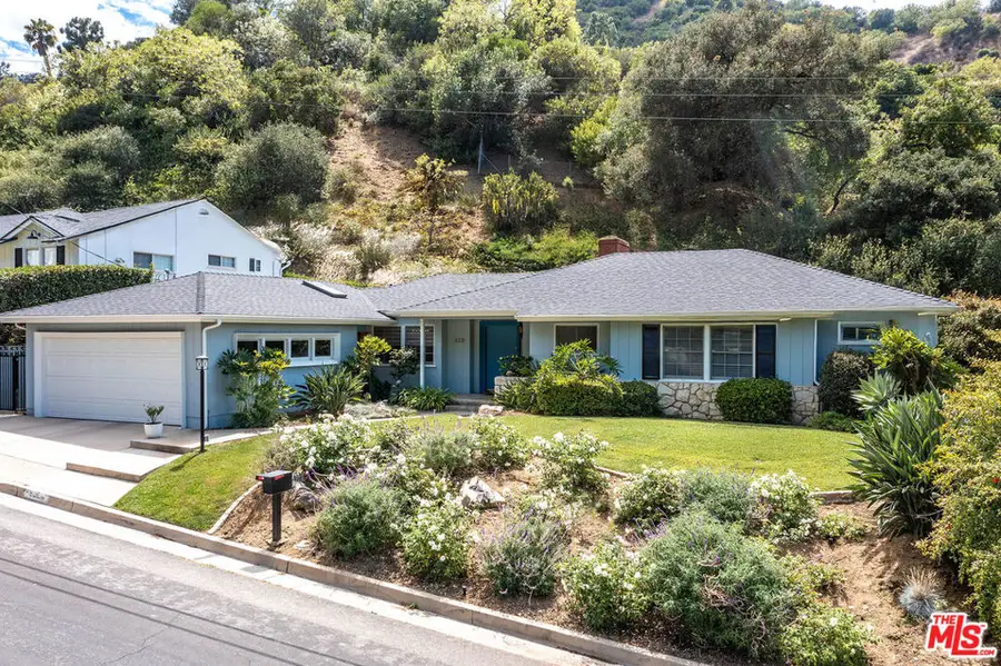3331 Longridge Avenue, Sherman Oaks, CA 91423 - #2