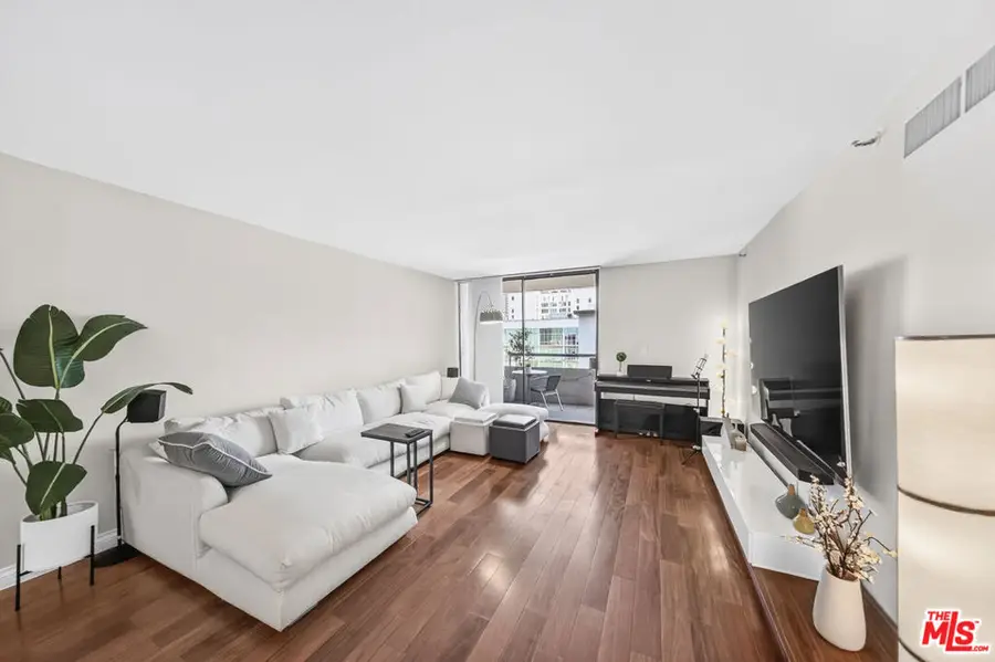 600 W 9th Street #913, Los Angeles, CA 90015 - #3