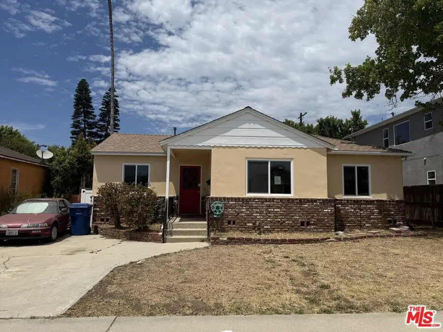 5577 W 82nd Street, Los Angeles, CA 90045 - #2