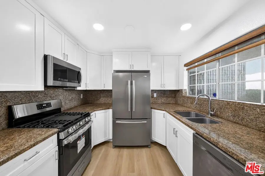 538 Glenwood Road #1, Glendale, CA 91202 - #2