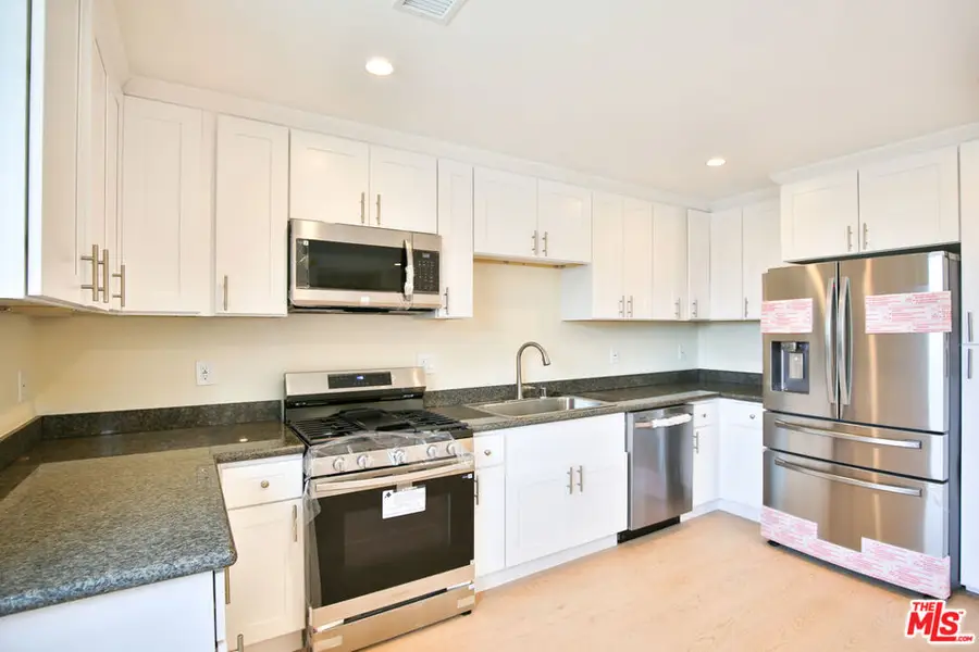 5517 - 5519 Lavinia Avenue, Lynwood, CA 90262 - #2