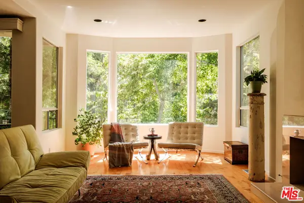 10055 Reevesbury Drive, Beverly Hills, CA 90210