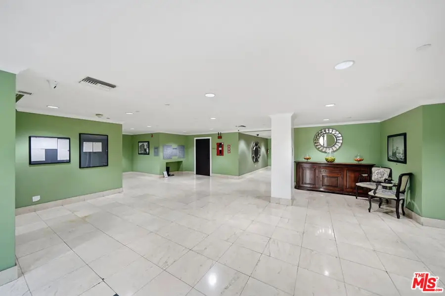 722 S Oxford Avenue #305, Los Angeles, CA 90005 - #3