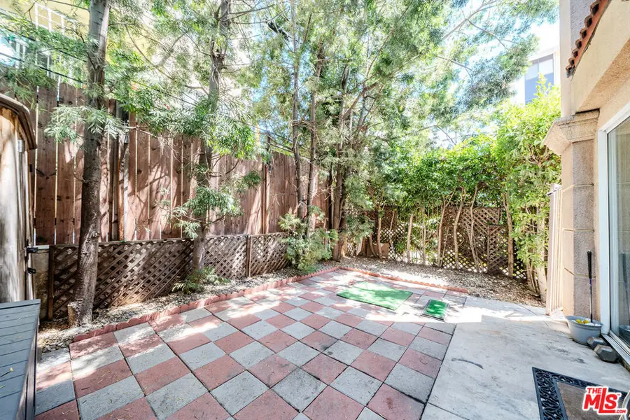 456 Shatto Place #18, Los Angeles, CA 90020 - #2