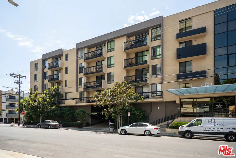7320 Hawthorn Avenue #425, Los Angeles, CA 90046 - #2