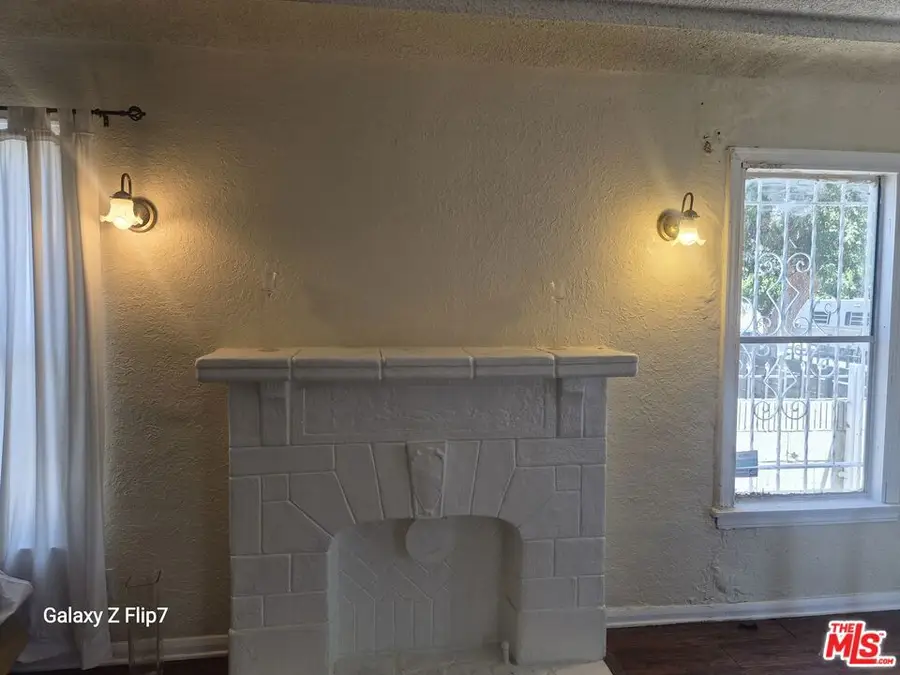 1241 W 43rd Street, Los Angeles, CA 90037 - #2