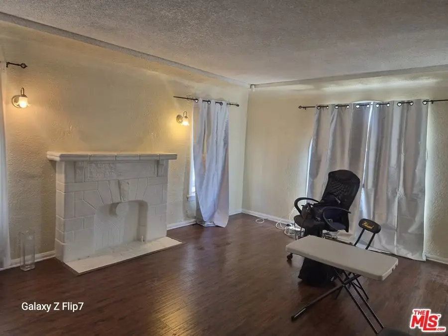 1241 W 43rd Street, Los Angeles, CA 90037 - #3