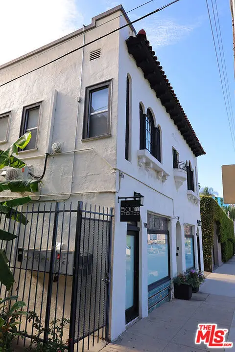 710 N Van Ness Avenue, Los Angeles, CA 90038 - #3