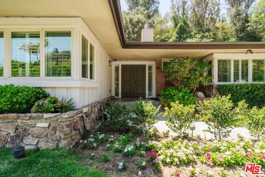 1355 Shadybrook Drive, Los Angeles, CA 90210 - #2