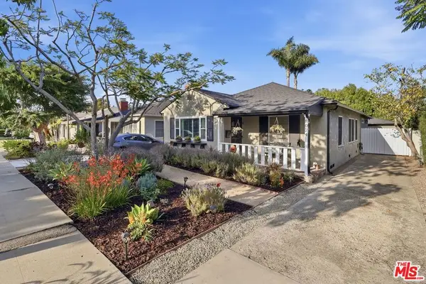 8024 Holy Cross Place, Los Angeles, CA 90045