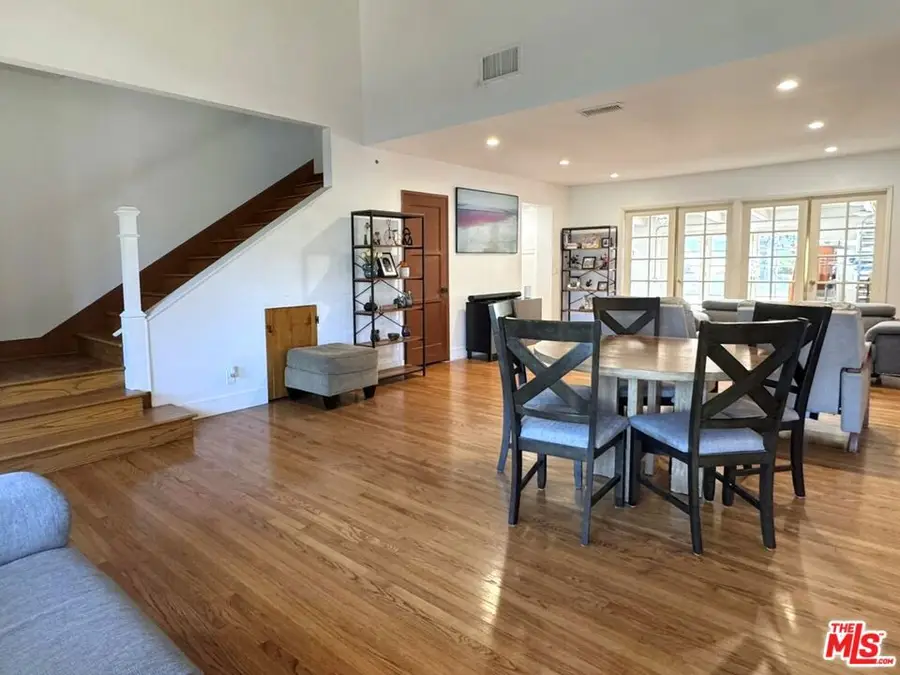 17813 Raymer Street, Northridge, CA 91325 - #2