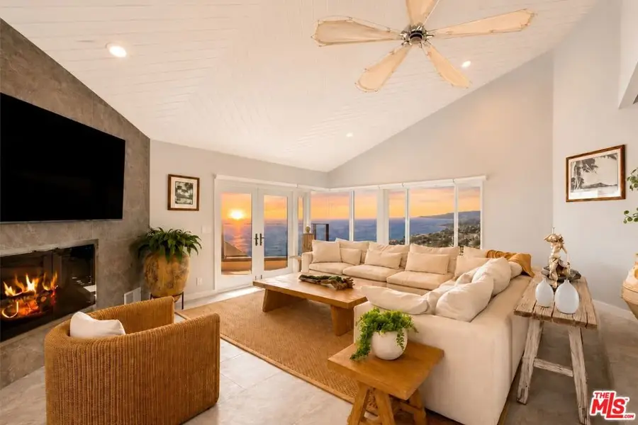 15 N Vista De Catalina, Laguna Beach, CA 92651 - #3