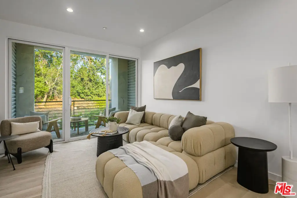 5851 Westside Crossing Lane, Los Angeles, CA 90034 - #1