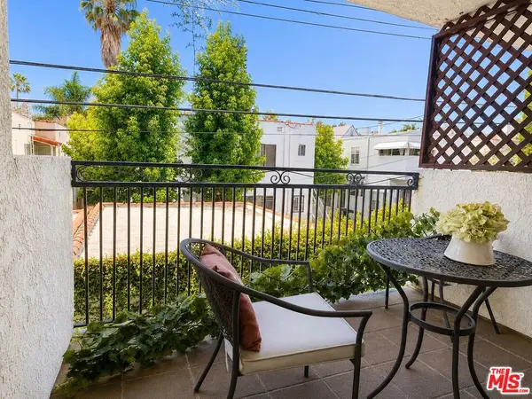 6151 Orange Street #203, Los Angeles, CA 90048