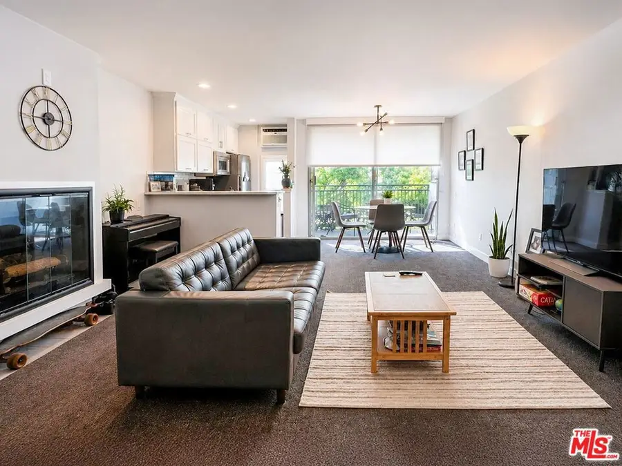 6151 Orange Street #203, Los Angeles, CA 90048 - #2