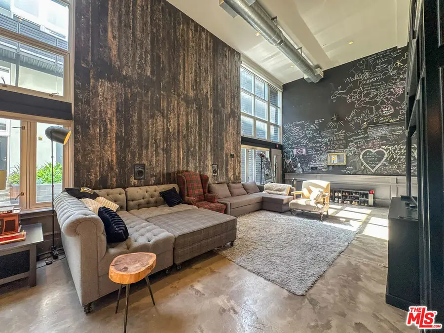 1037 N Laurel Avenue #10, West Hollywood, CA 90046 - #2