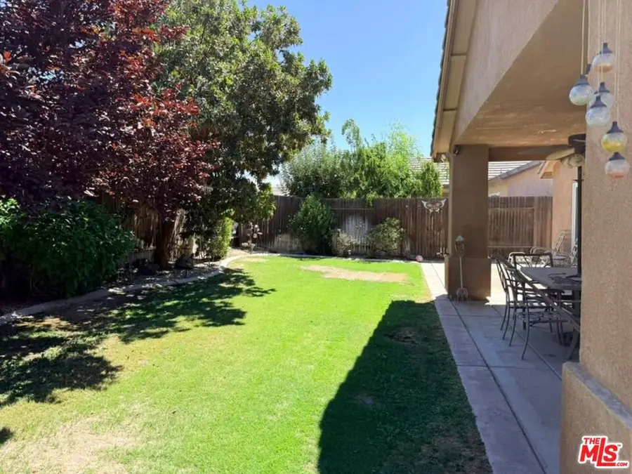 5116 Silver Clover Avenue, Bakersfield, CA 93313 - #3