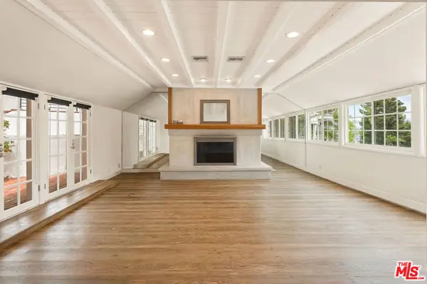 4115 Knobhill Drive, Los Angeles, CA 91403