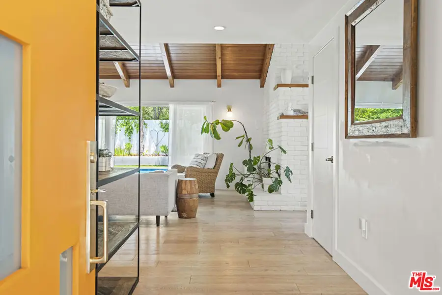 23023 Gainford Street, Woodland Hills, CA 91364 - #3