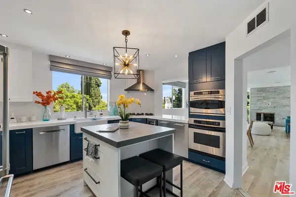 1129 Larrabee Street #8, West Hollywood, CA 90069