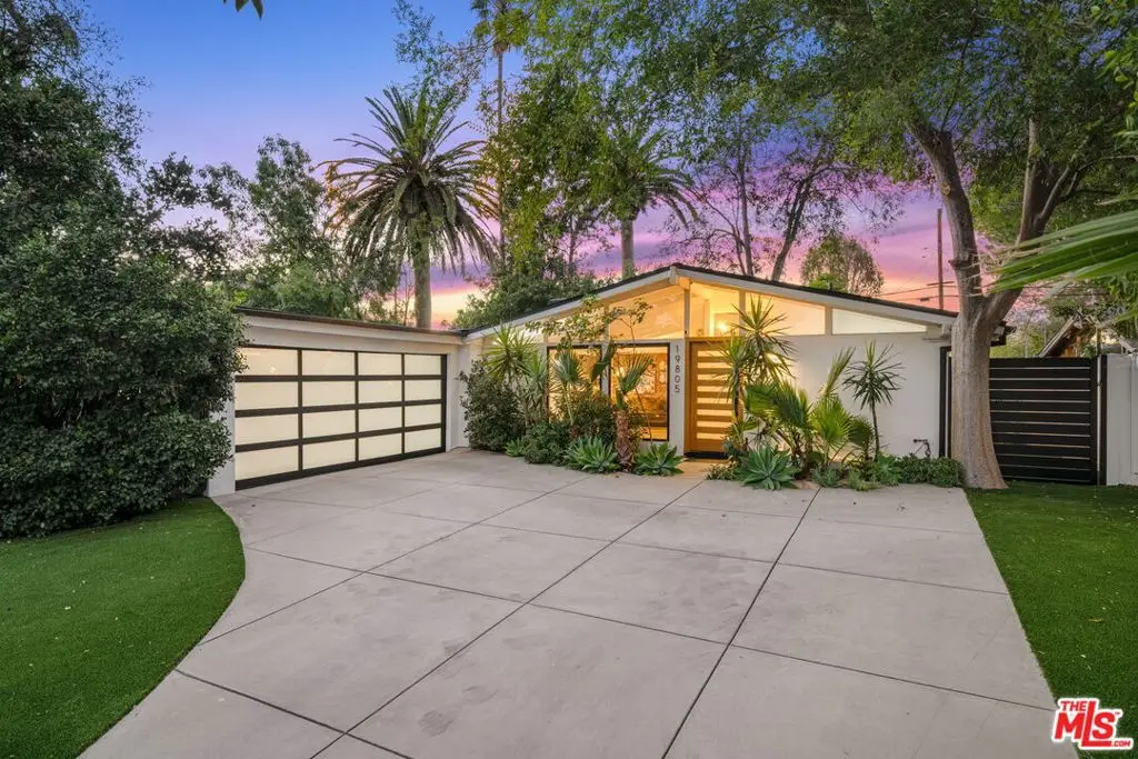 19805 Hamlin Street, Woodland Hills, CA 91367 - #1