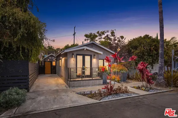 2341 Beach Avenue, Los Angeles, CA 90291