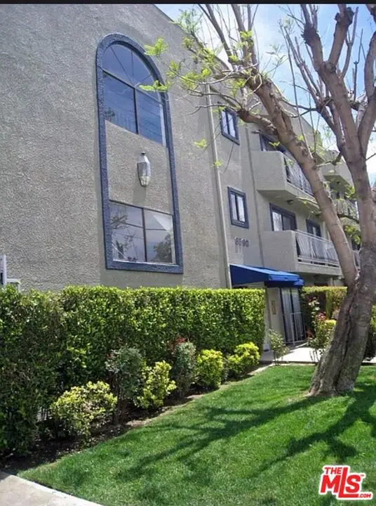 6590 Hazeltine Avenue, Van Nuys, CA 91401 - #3