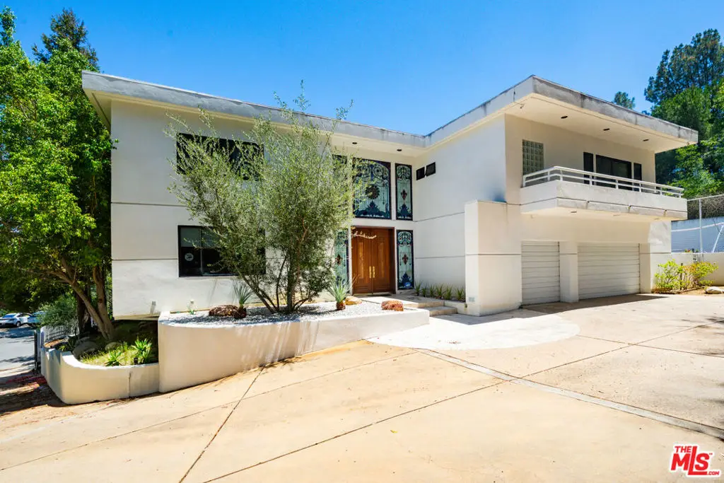 15656 Crownridge Place, Sherman Oaks, CA 91403 - #1
