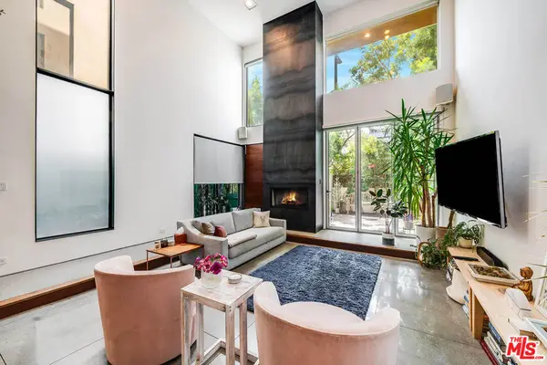 417 Venice Way, Los Angeles, CA 90291