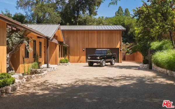 4146 High Valley Road, Los Angeles, CA 91436