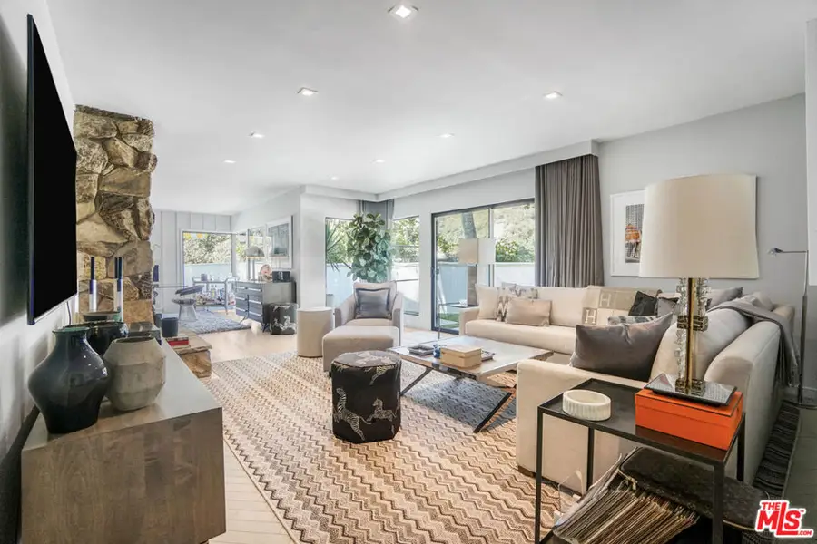 3560 Mandeville Canyon Road, Los Angeles, CA 90049 - #3