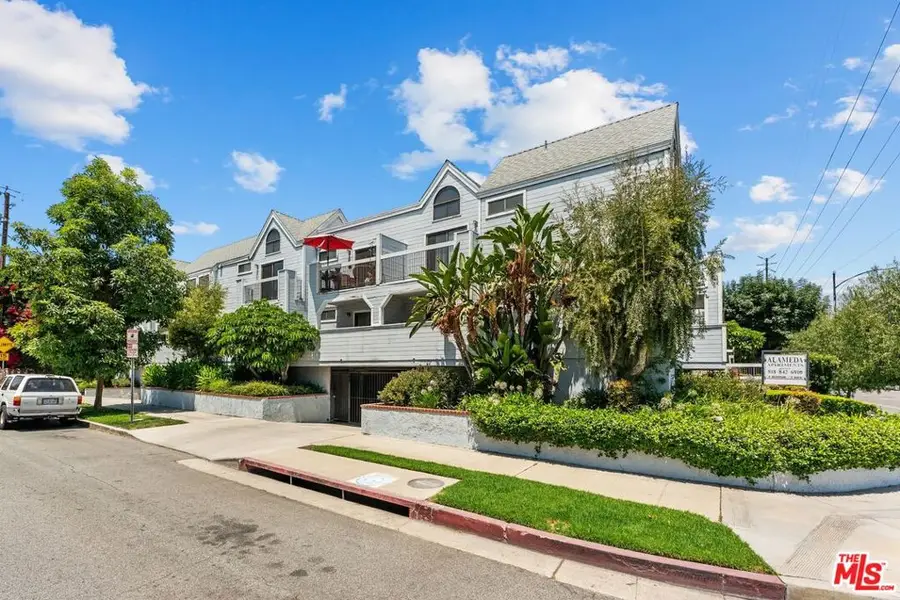 1819 W Alameda Avenue, Burbank, CA 91506 - #2