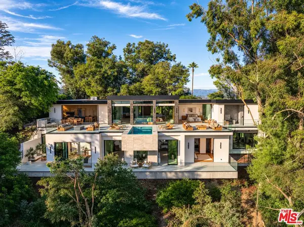 12752 Mulholland Drive, Los Angeles, CA 90210