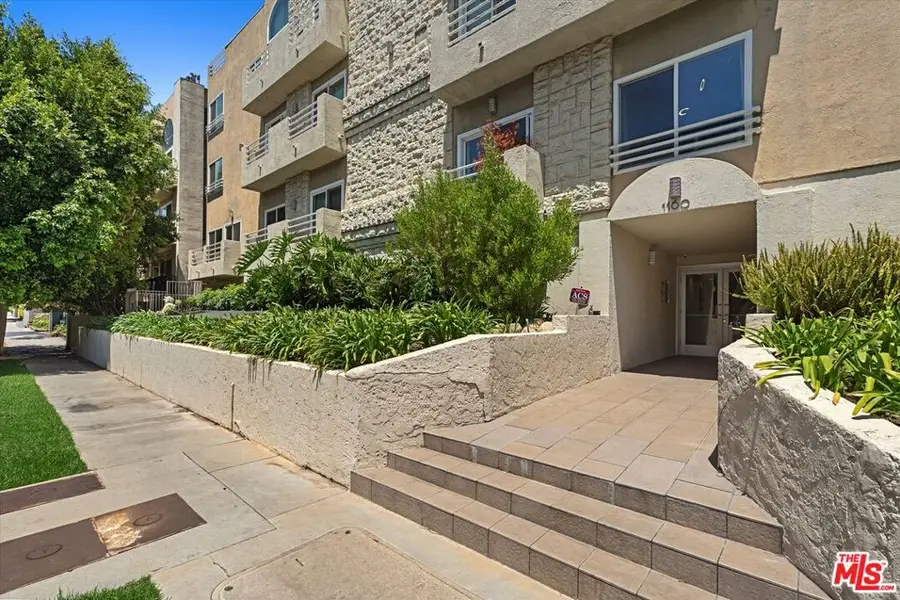 1160 Granville Avenue #108, Los Angeles, CA 90049 - #2