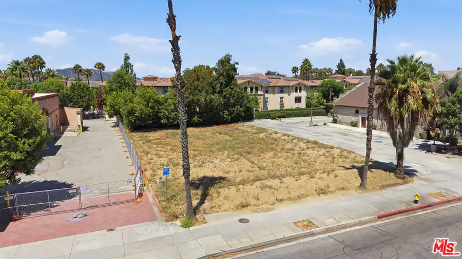 1447 S Garey Ave, Pomona, CA 91766 - #2