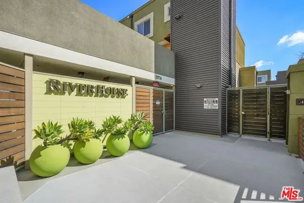 2974 Ripple Place #202, Los Angeles, CA 90039