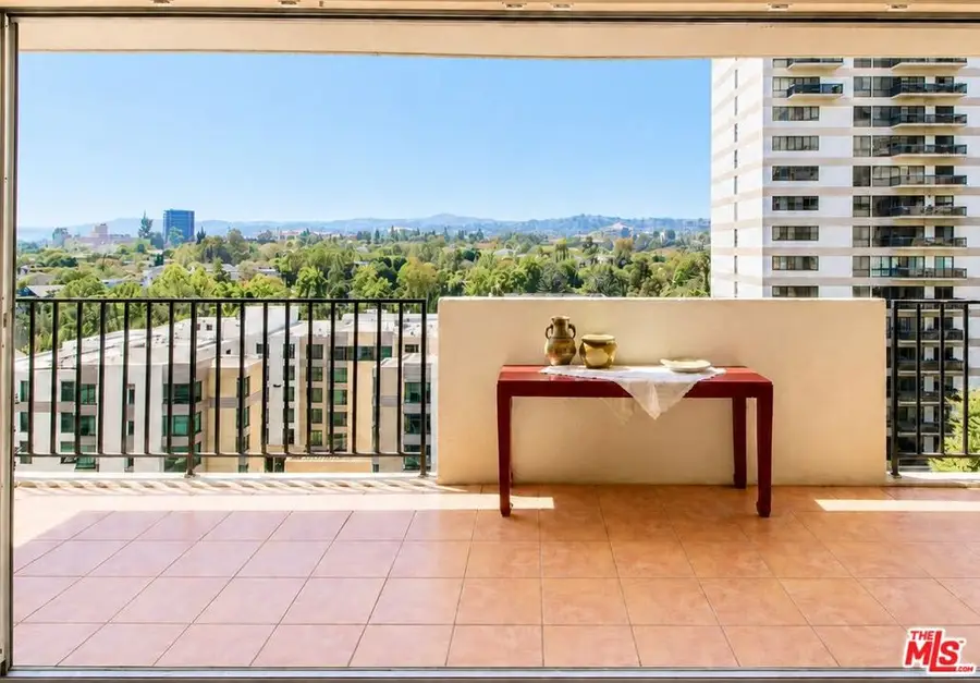 10450 Wilshire Boulevard #10J, Los Angeles, CA 90024 - #2