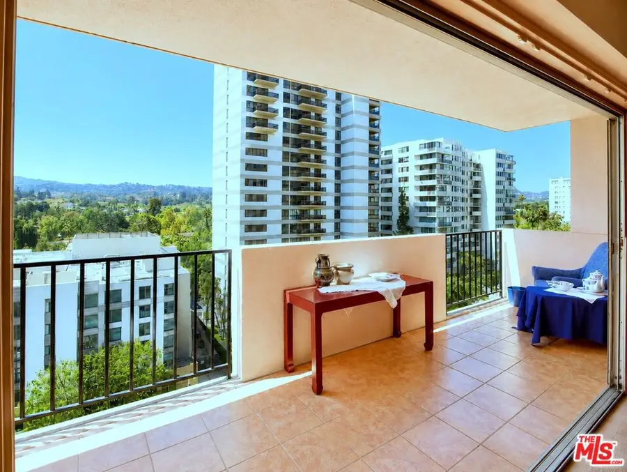 10450 Wilshire Boulevard #10J, Los Angeles, CA 90024 - #3