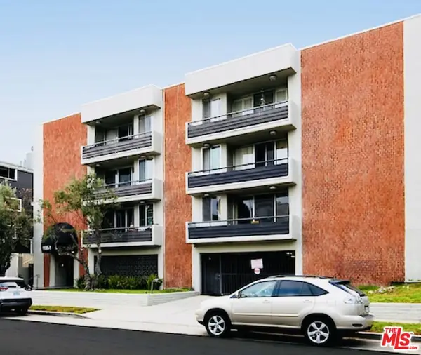 11951 Mayfield Avenue #107, Los Angeles, CA 90049