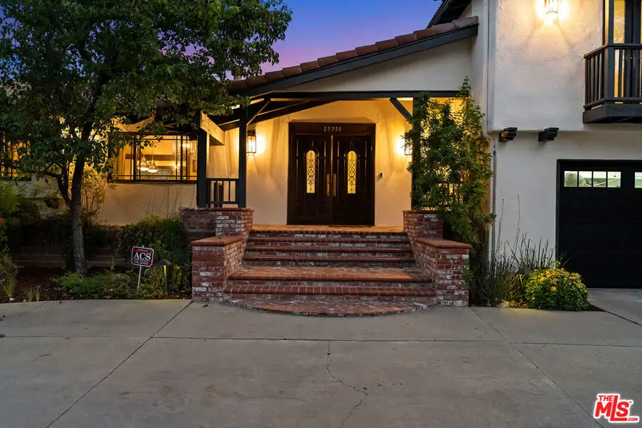 23938 Killion Street, Woodland Hills, CA 91367 - #3