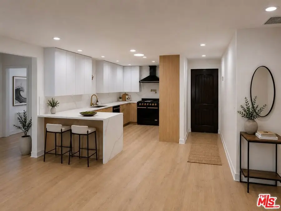 6159 Debs Avenue, Woodland Hills, CA 91367 - #3